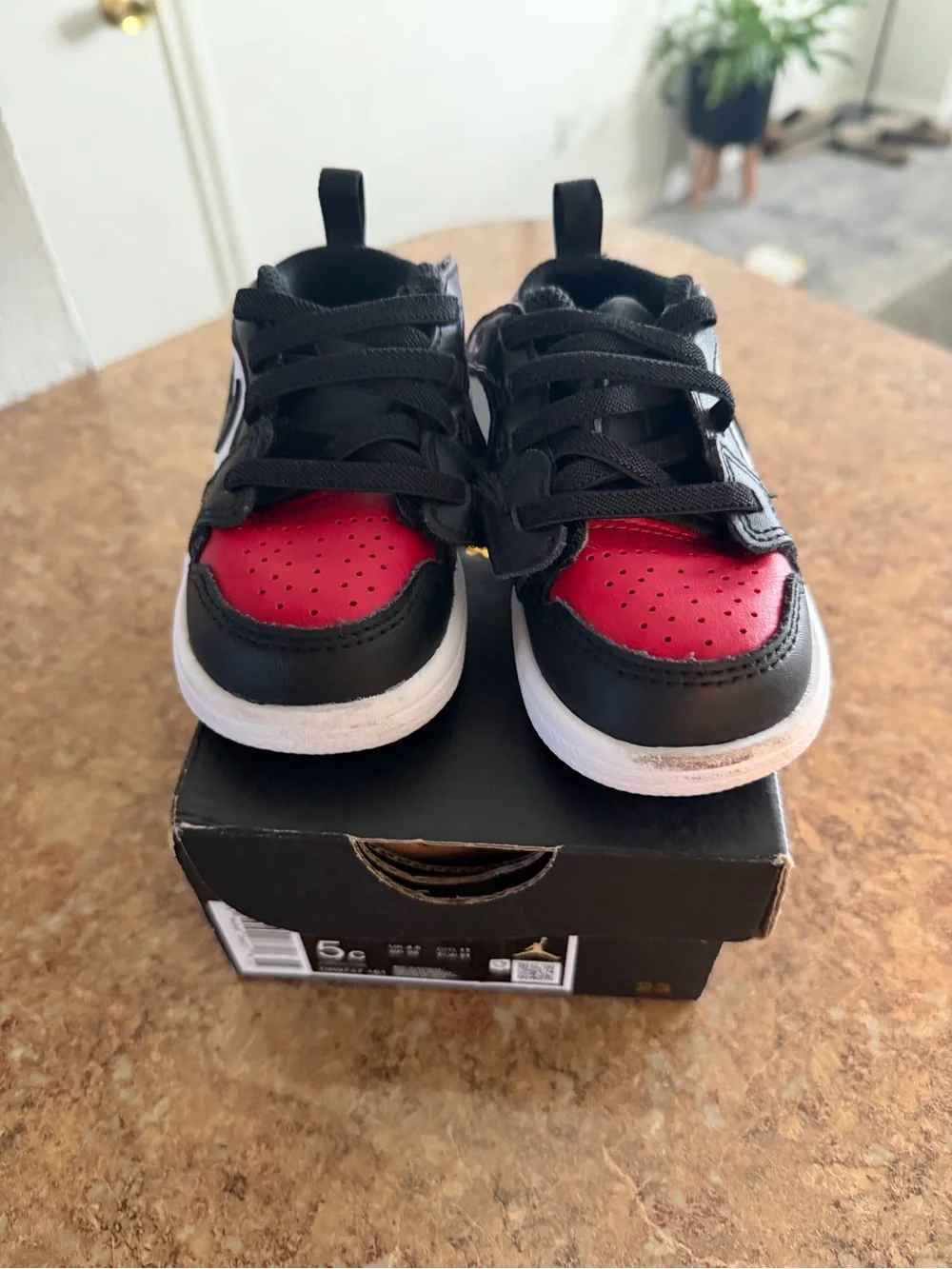 Kids Jordan 1s